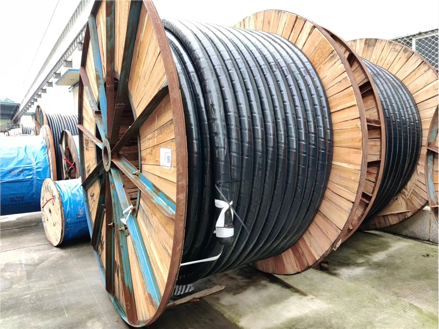 广州南洋电缆集团厂家供应ZC-YJV22-18/24kV-3*300系列阻燃铠装电力电缆！